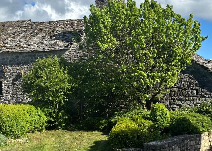 Casa vacanze De Charme Caussenard Le Massegros
